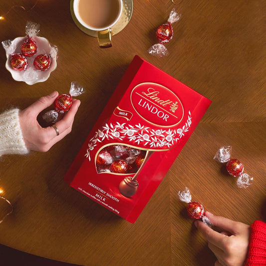 Lindt Lindor Milk Chocolate Truffles, 600G